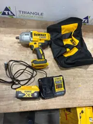 DEWALT 20V MAX Lithium-Ion Cordless… — Photo 4