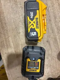 DeWalt DCHT821P1 22 in. 20… — Photo 5