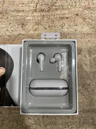 True Bluetooth Wireless Earbuds -… — Photo 4