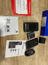 Tracfone BLU FLEX, 8GB, Black,… — Photo 3