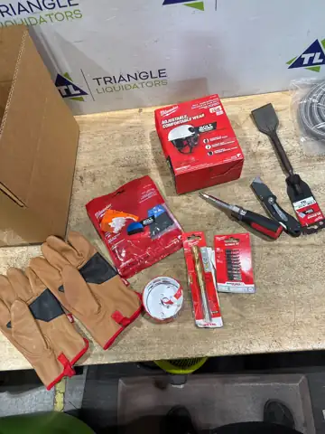Lot items- Milwaukee merchandise — Photo 1