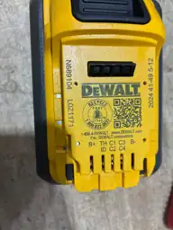 DeWalt 20V-60V MAX FLEXVOLT DCB609… — Photo 6