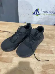On Men's Size 12 Shoes — Photo 2