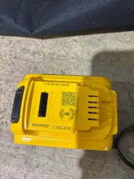 DeWalt 20V MAX XR 16… — Photo 5