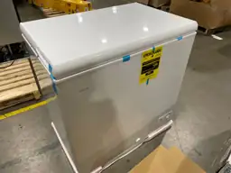 7 cu. ft. Manual Defrost… — Photo 4