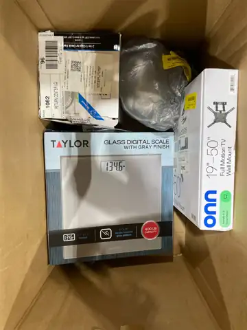 Walmart HOME GM lot box — Photo 1