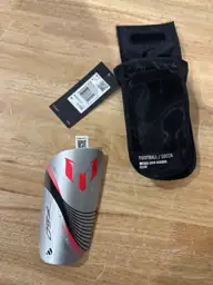 Adidas Messi shin guards — Photo 2