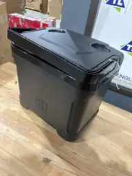 Igloo 16qt cooler — Photo 5