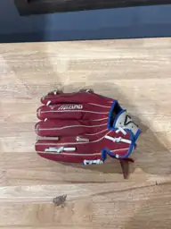 Mizuno youth glove — Photo 2