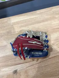 Mizuno youth glove — Photo 3