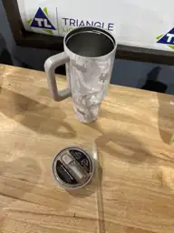 Hydro jug 40oz tumbler — Photo 4