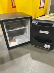 SentrySafe Fire/Water Resistant 1.23-cu ft… — Photo 5