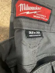 Milwaukee Men's 32 in. x… — Photo 5