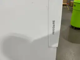 Frigidaire chestfreeze freezer — Photo 3