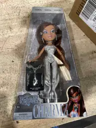 Bratz Charmz Yasmin Fashion Doll… — Photo 3