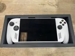 ASUS ROG Xbox Ally Handheld… — Photo 3