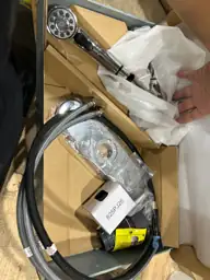 Market Single-Handle Pull-Out Sprayer Kitchen… — Photo 5