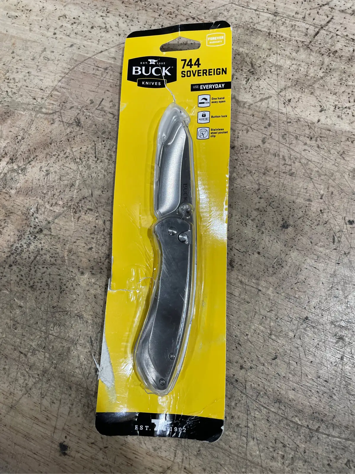Buck Knives 744 Sovereign Folding… — Photo 1