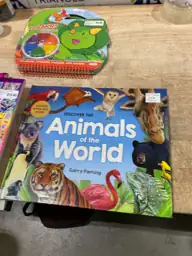 Walmart kids book lot — Photo 1