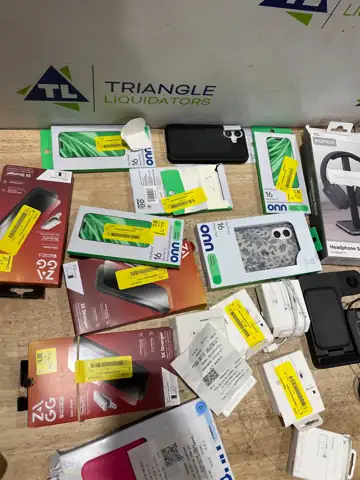 Walmart lot box (phone accessories) — Photo 1
