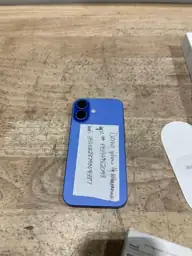 Apple iPhone 16, 128GB, Ultramarine — Photo 3