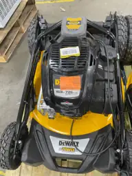 DEWALT 21in. 163cc Briggs &… — Photo 3