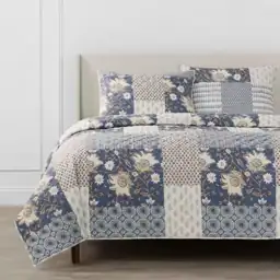 Ansley Washed Denim Patchwork Full/Queen… — Photo 1