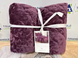 Ellora Plum Scallop Quilting Velvet… — Photo 4