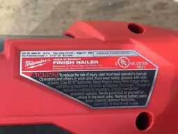 Milwaukee M18 FUEL 16 Ga.… — Photo 4