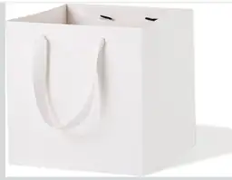 White Paper Gift Bag Lage… — Photo 1