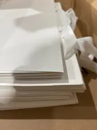 White Paper Gift Bag Lage… — Photo 3