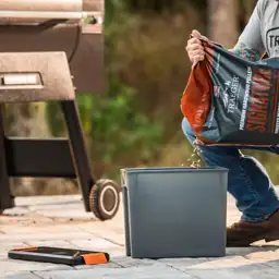 StayDry Wood Pellet Bin and Lid | Triangle Liquidators