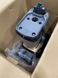 Revolution HydroSteam Upright Carpet Cleaner — Photo 5