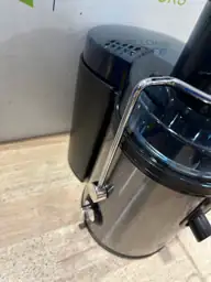 Casualife Juicer, 3-Inch Feed Chute,… — Photo 6