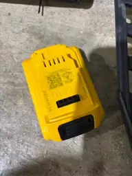 DeWalt 20V MAX XR 16… — Photo 5
