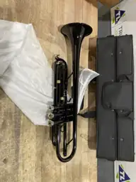 Student Bb Trumpet, Black Finish… — Photo 5