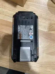 40-Volt Lithium-Ion 4.0 Ah Battery — Photo 5