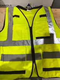 Milwaukee Performance Safety Vest High… — Photo 4
