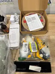 Amazon Lot — Photo 2