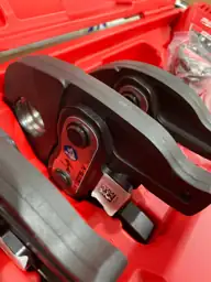 Milwaukee Press Tool Kit Black/Red — Photo 6