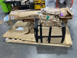 Amazon XL Pallet — Photo 2