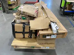 Amazon XL Pallet — Photo 3