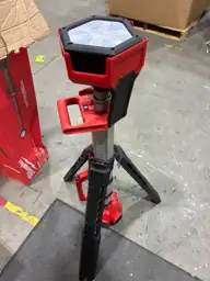 Milwaukee M18 Rocket 2500 lm… — Photo 4