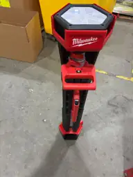 Milwaukee M18 Rocket 2500 lm… — Photo 4