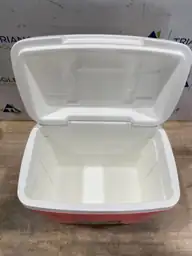 Igloo 28 QT Laguna Hard-Sided… — Photo 4