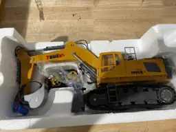 KIDMARKT 21" RC Excavator Toy,… — Photo 3