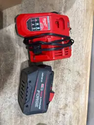 M18 18-Volt Lithium-Ion REDLITHIUM FORGE… — Photo 3