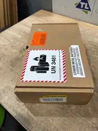 M18 18-Volt Lithium-Ion REDLITHIUM FORGE… — Photo 6