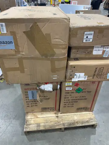Amazon miscellaneous — Photo 1