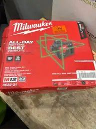 Milwaukee M12 3 beam Self… — Photo 3